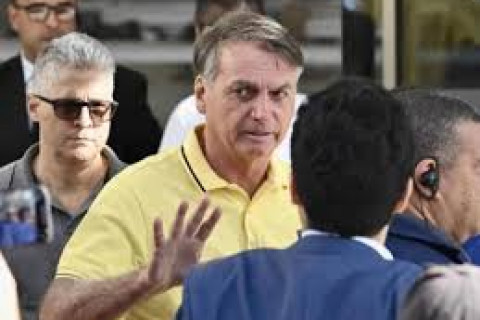 Defesa de Bolsonaro deve insistir em tese de 'hipóteses constitucionais' e críticas à delação do Cid Advogados do ex-presidente realizam sustentação oral nesta quarta-feira no julgamento da trama golpista