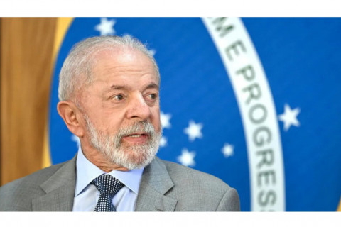 Lula e outros líderes convocam instituições em defesa da democracia