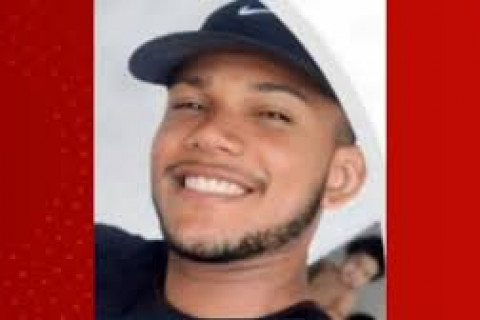 Corpo encontrado próximo a obra em São Luís é de motociclista de app desaparecido, confirma delegado O motociclista, identificado como Franklin César, de 25 anos, estava desaparecido desde o último domingo (24). Um suspeito foi preso.