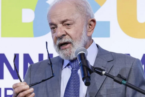 Lula: Se Trump fizesse no Brasil o que fez a 6 de janeiro "seria preso"